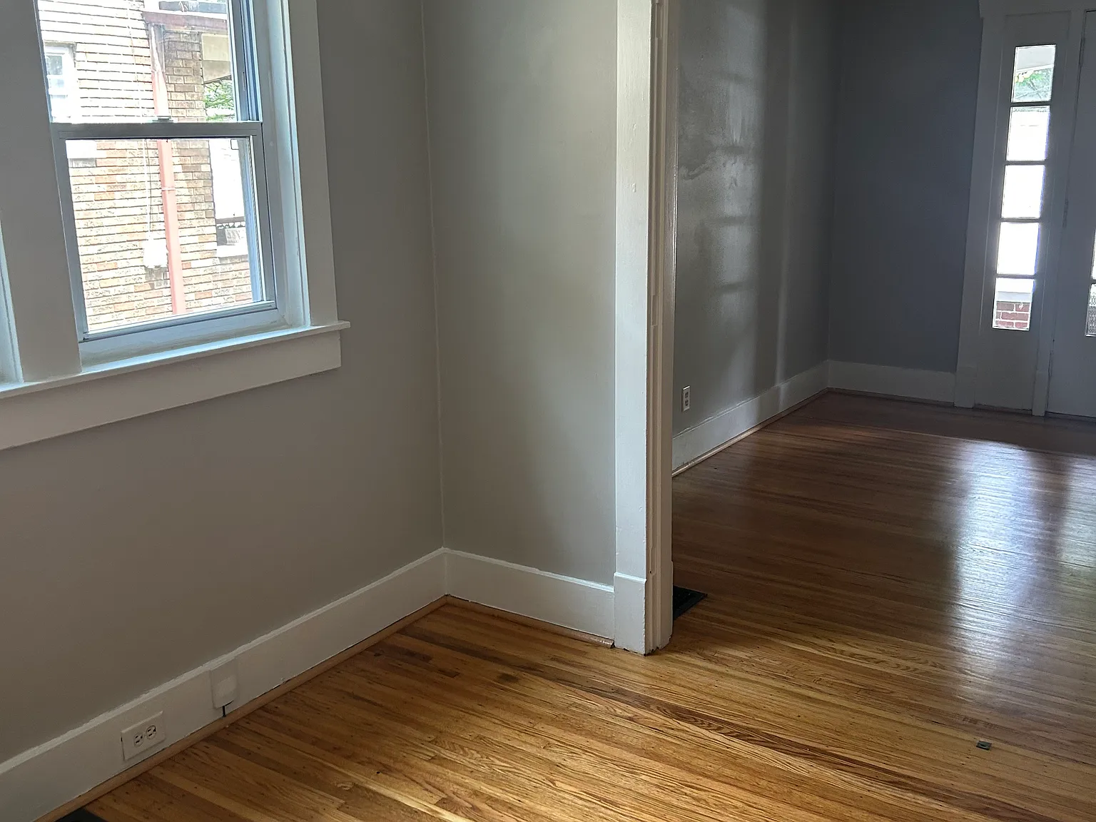 1 bed, 700 sqft, $1,050 — Photo 3