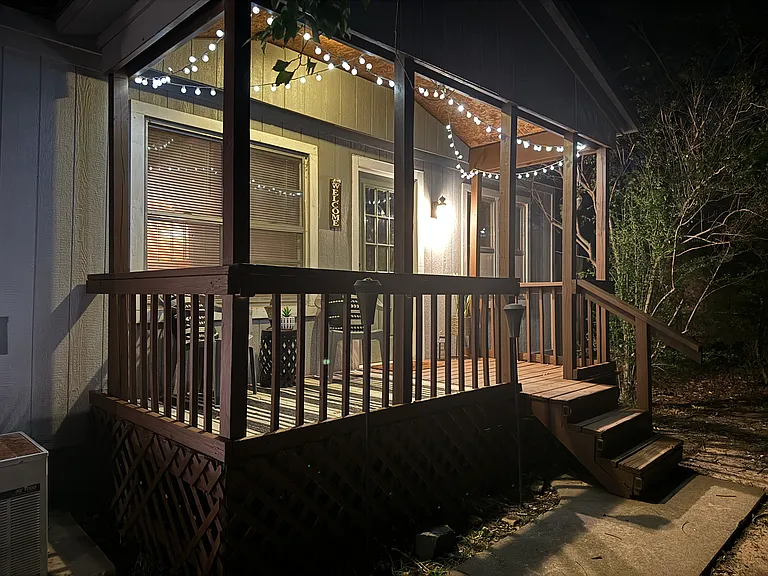 1240 E Walnut St — Photo 54