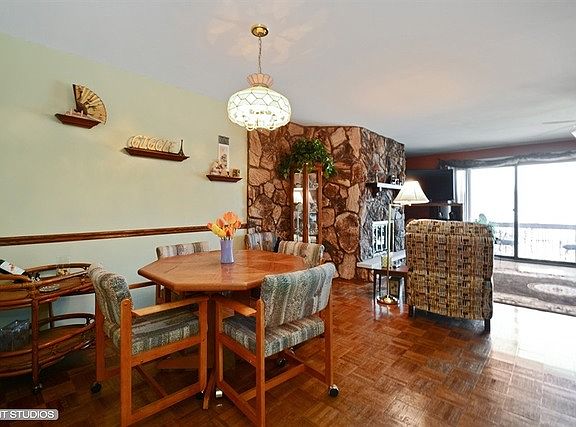 2nd image of 4131 W 93rd Pl APT 2W