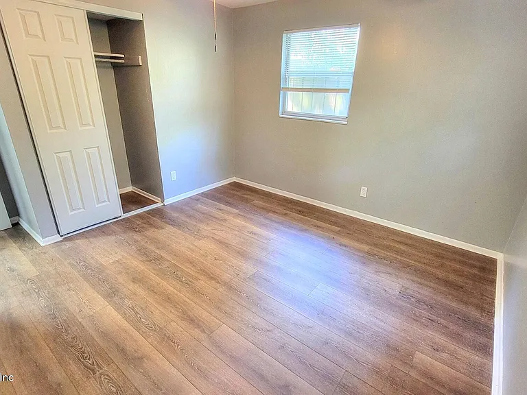 3319 Hunt St — Photo 13