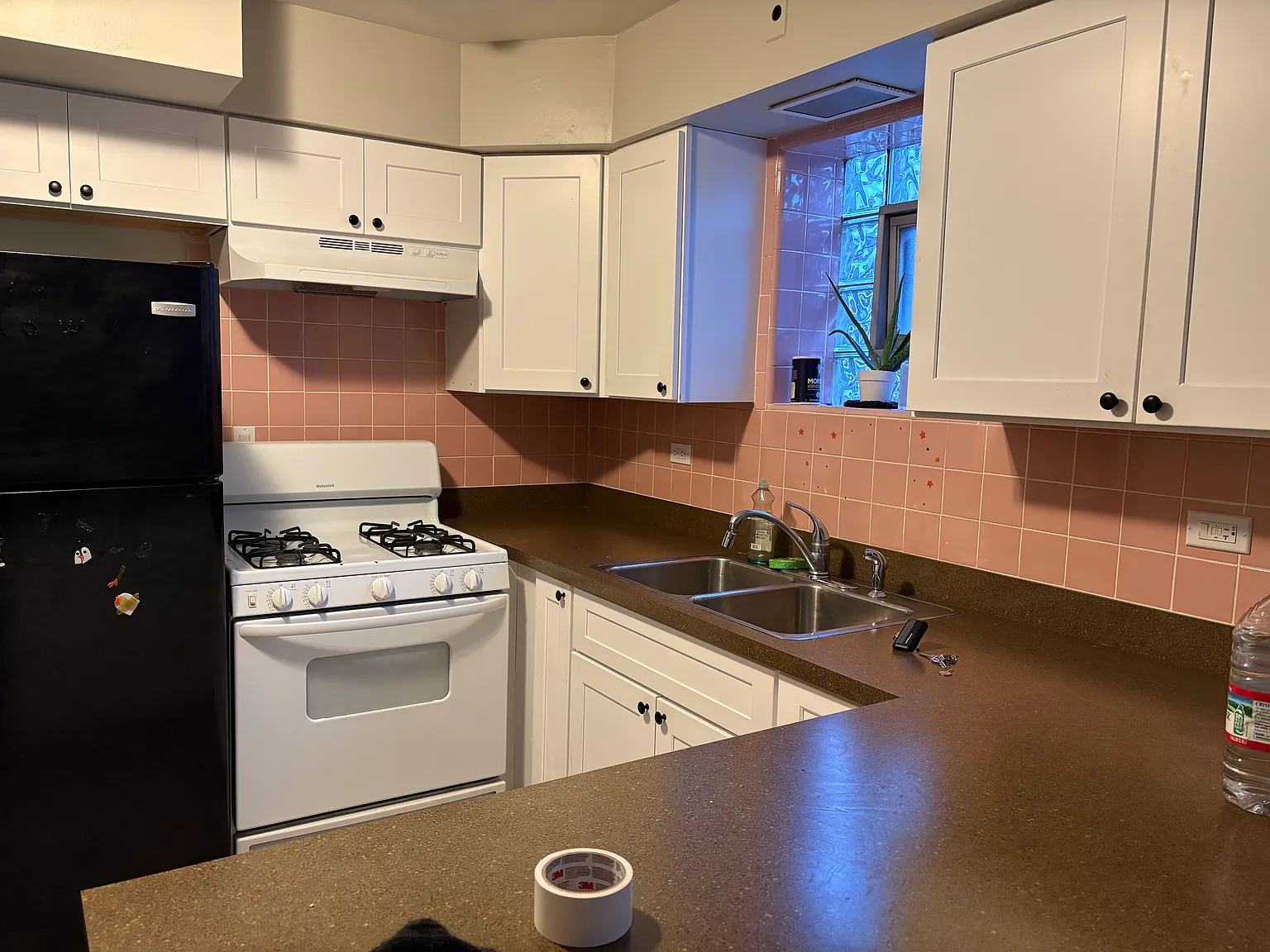3 bed, 1400 sqft, $2,250 — Photo 3