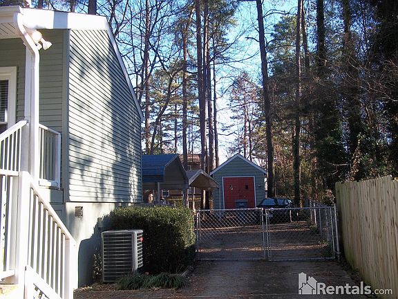 2nd image of 7505 Nutmeg Ln
