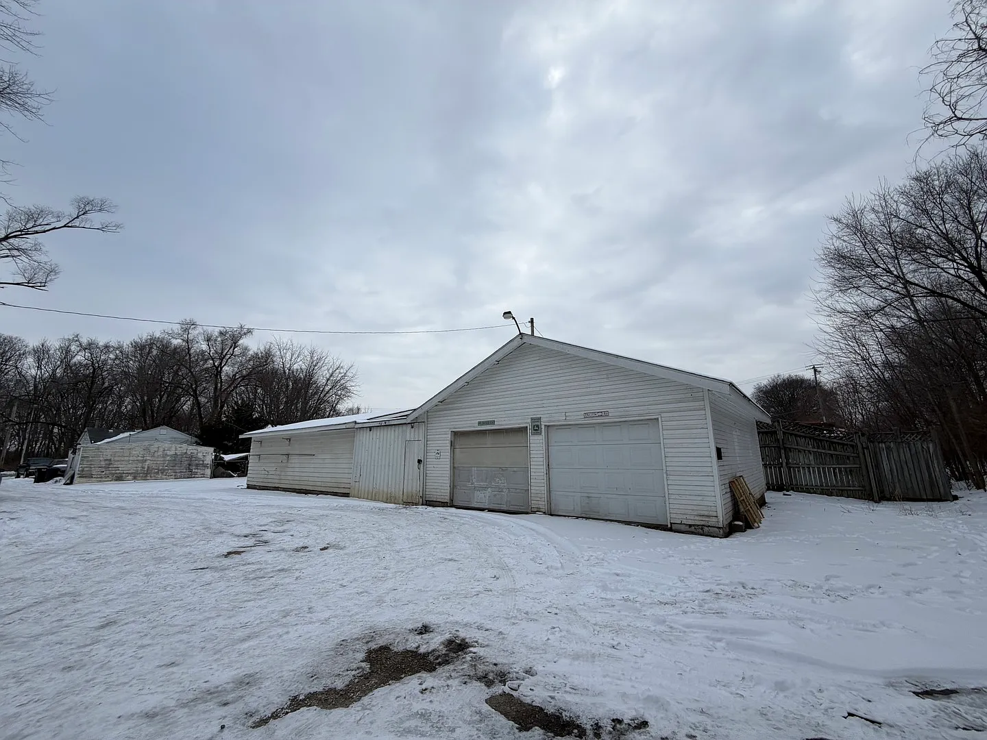 2308 E Main St photo 1