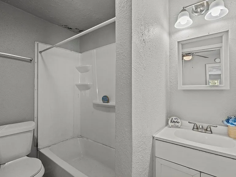 3116 Avenue L #1 — Photo 5