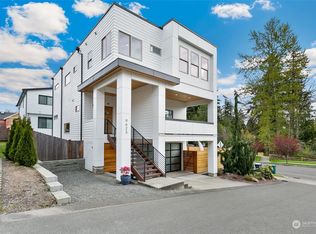 9623 Slater Ave NE, Kirkland, WA