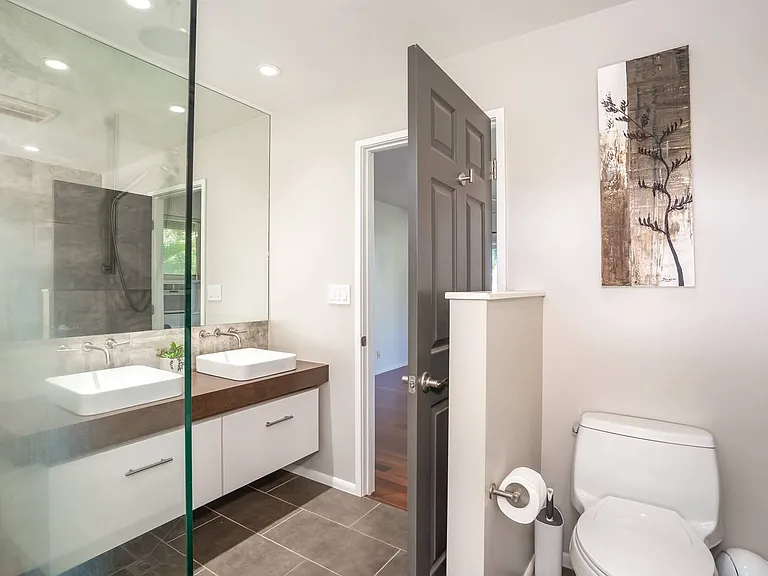 33 Hoe St — Photo 29