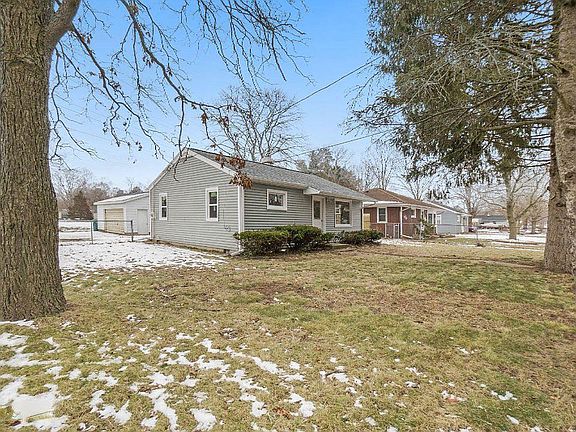 3rd image of 290 Sigel Ave