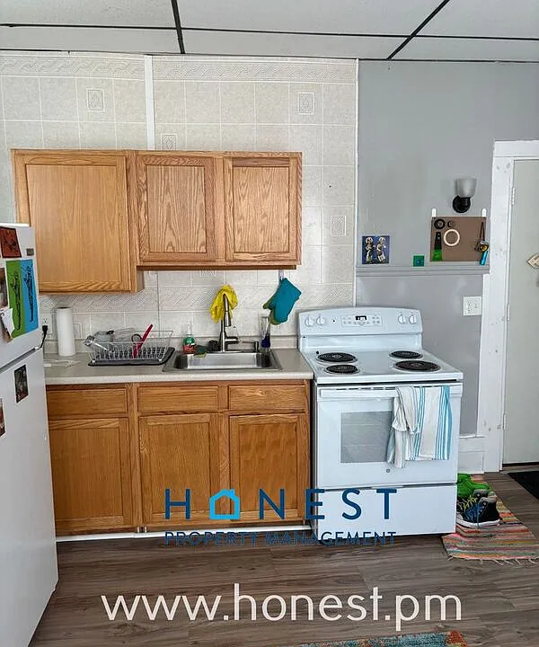 9 Maple St #1