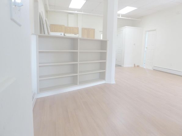 8 Arnold St