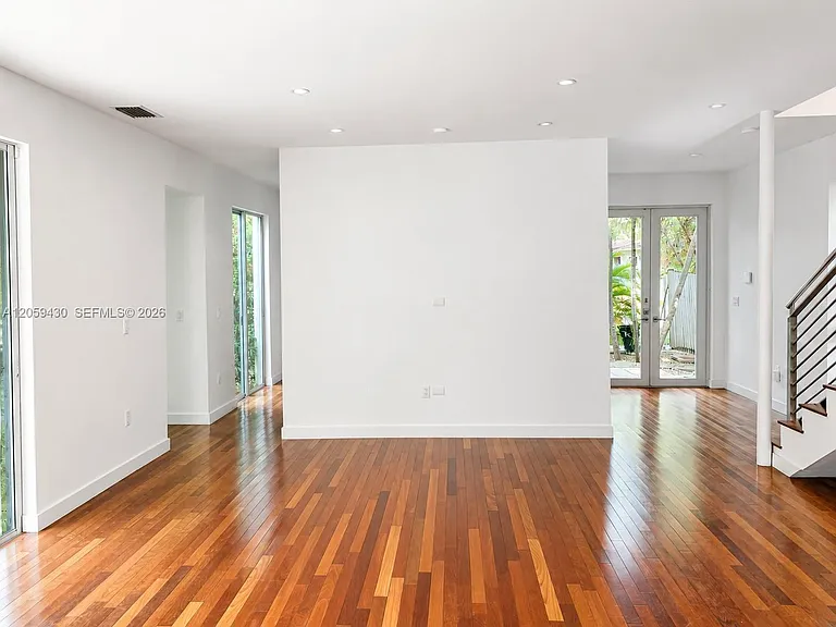 2954 Whitehead St — Photo 7