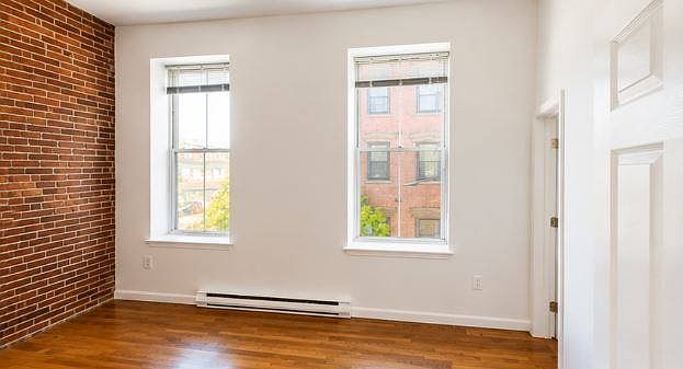 2nd image of 7 Pembroke St