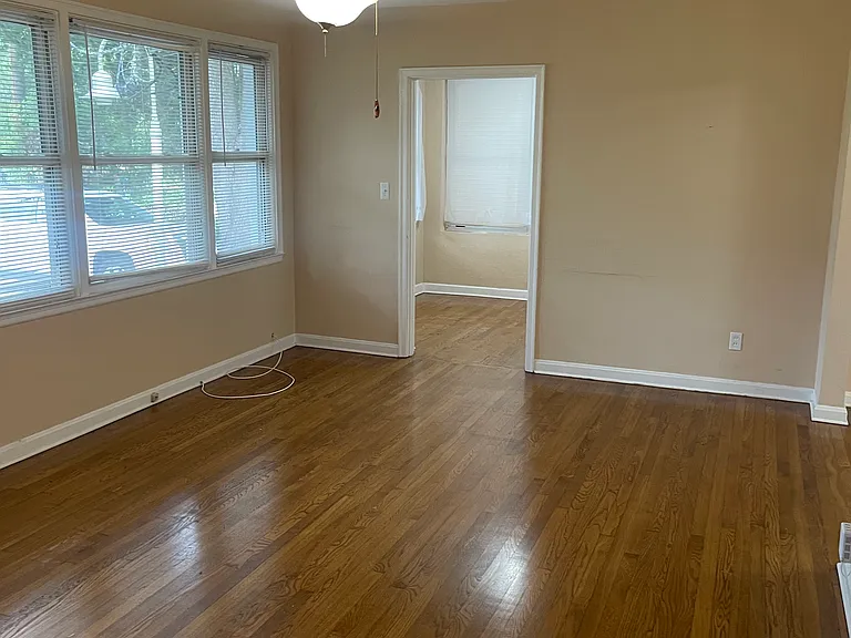 1543 Peachtree Cir N — Photo 11