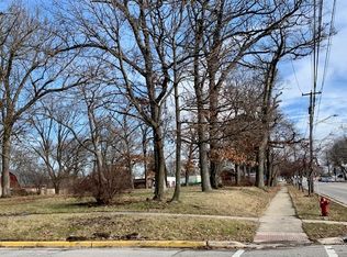 5 Hickory Ave, Aurora, IL 60505