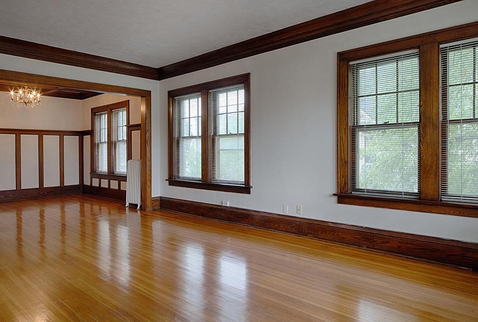 2nd image of 2736 Hennepin Ave #11