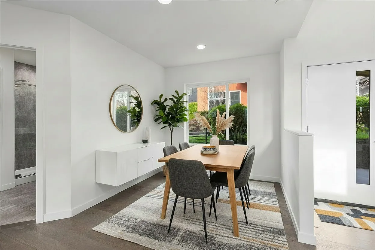 3 bed, 1330 sqft, $3,199 — Photo 3