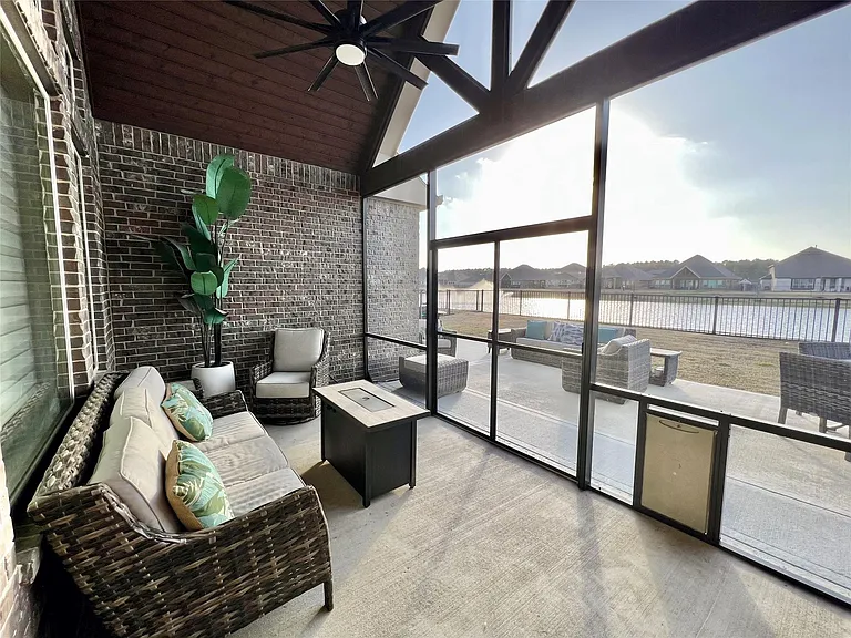 6507 Timarron Lakes Dr — Photo 24