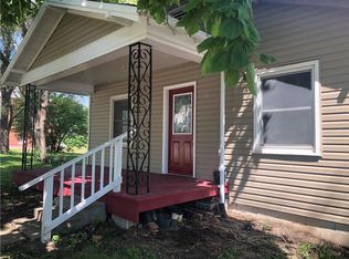 306 N Main St, Clarksdale, MO 64430