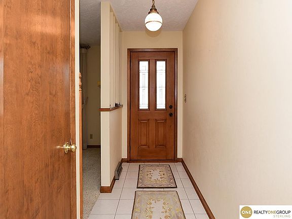 4th image of 1810 Frederiksen St