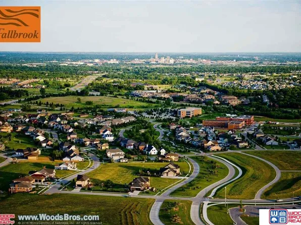 7100 NW 3rd St, Lincoln, NE 68521