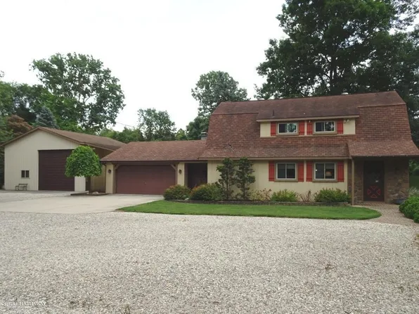 11860 Ebeling Rd, Romeo, MI 48065