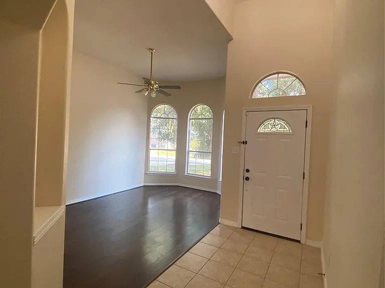 9210 Hidden Lake Cir E — Photo 10