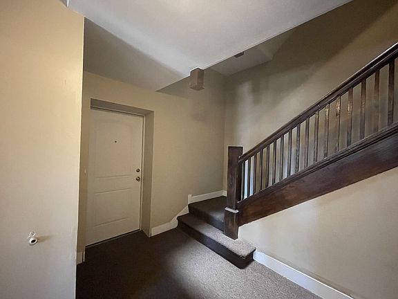 2nd image of 3516 W Leland Ave #G