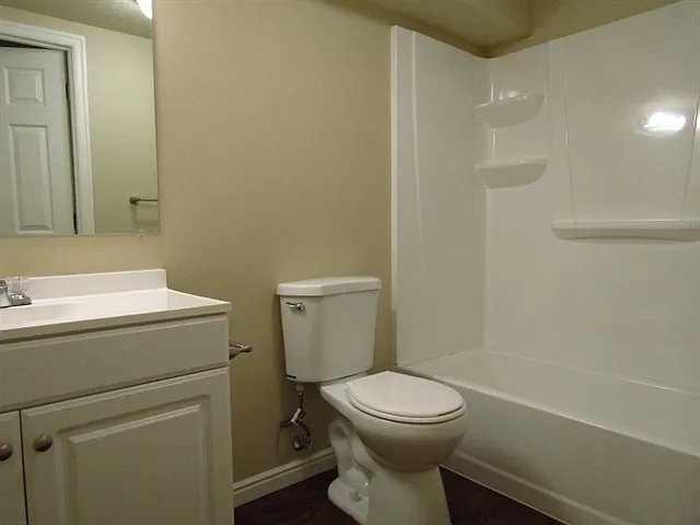 184 E Vista Way — Photo 13