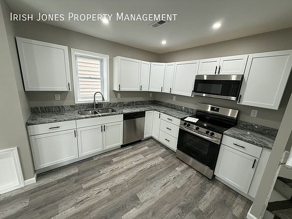 2nd image of 267 Breckenridge Rear Carriage