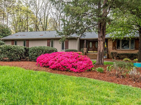 5th image of 1831 Bobolink Ln