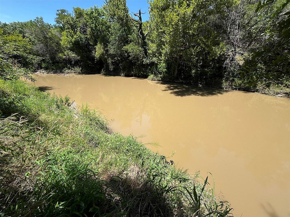 2nd image of County Road 203a County Rd #203A-21