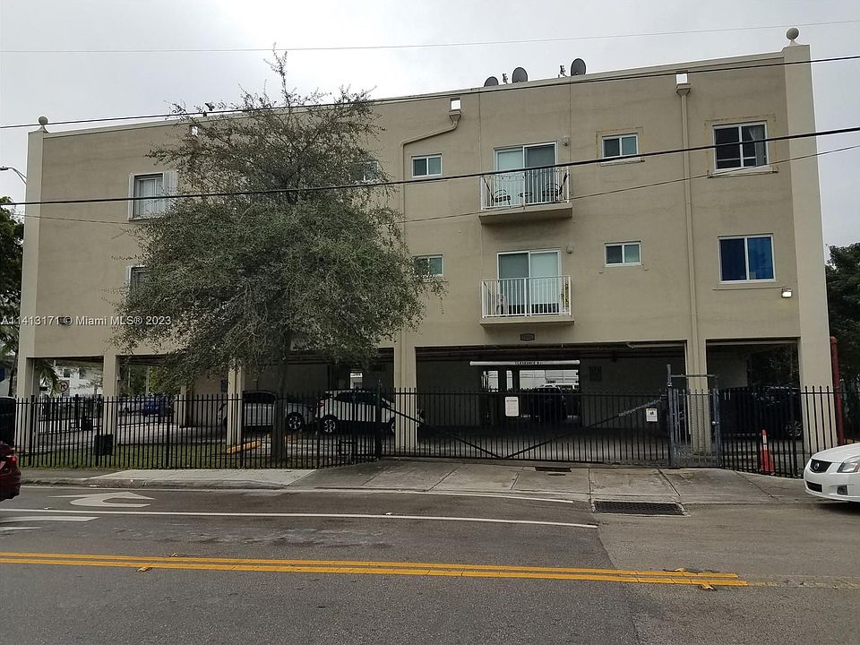 1st image of 3201 W Flagler St APT 105
