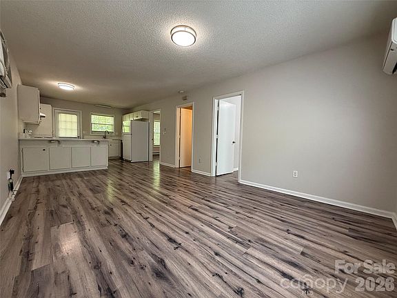 5th image of 374 Water St