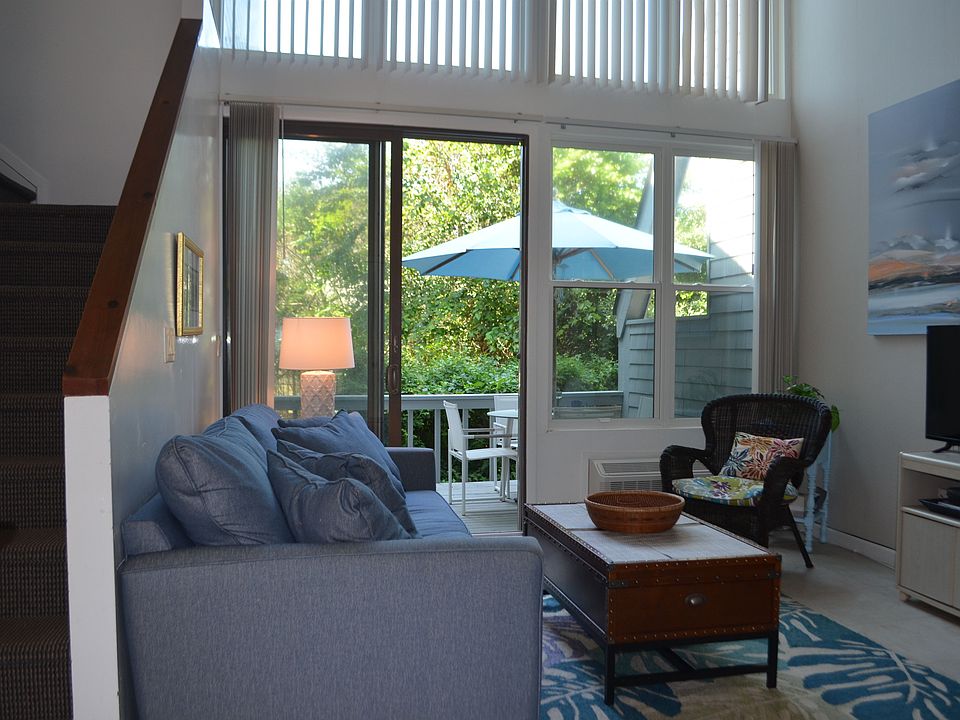 1st image of 20 Surfside Ave #11
