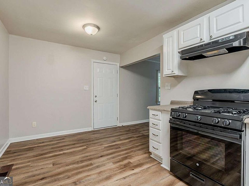 10th image of 3633 Bunker Hill Dr SW