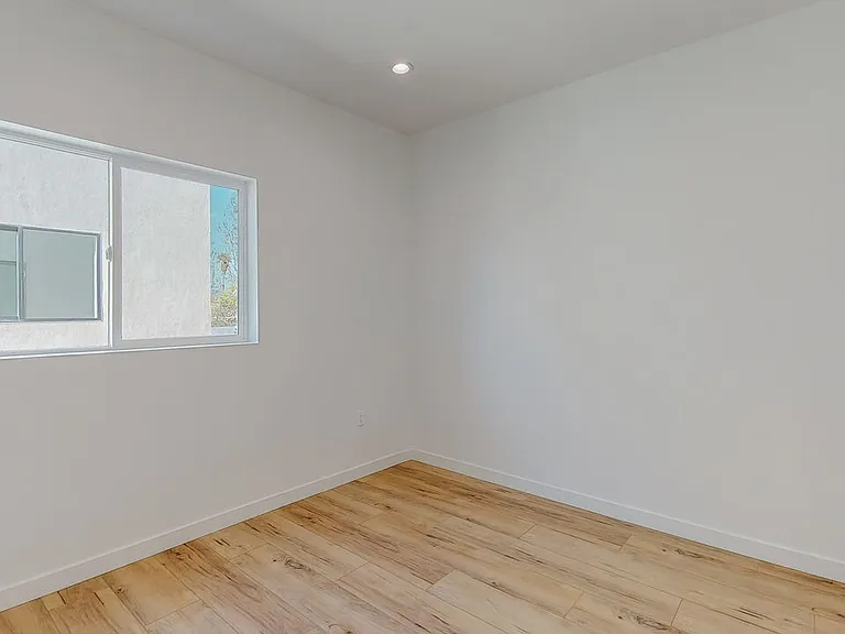 16012 Cantlay St #A — Photo 23