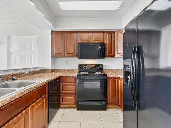 752 Executive Center Dr #15-11-15, West Palm Beach, FL 33401