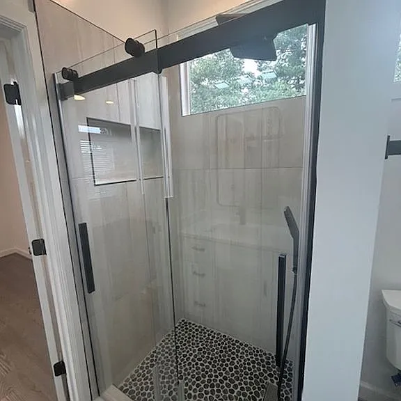 Bedroom 2 shower