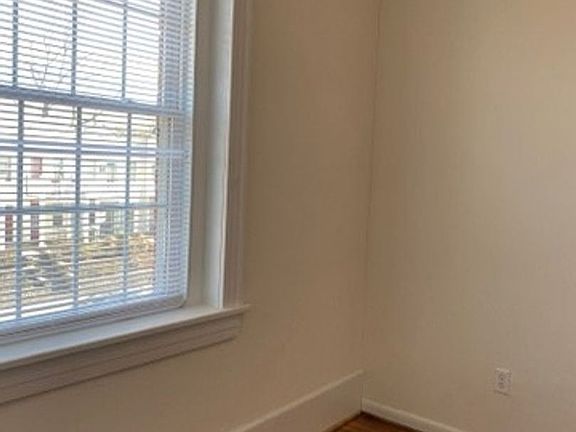 5th image of 3215 Hanover Ave #3215