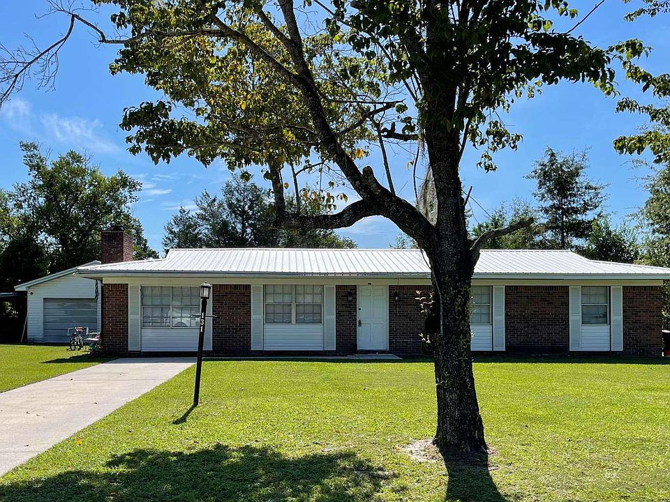 1st image of 131 SW Shady Oak Way