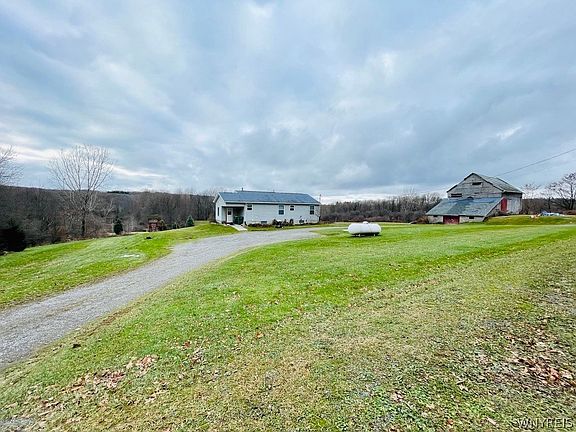 5th image of 2108 Krotz Rd