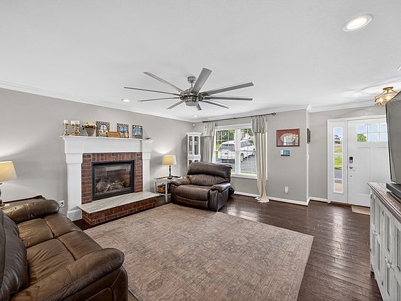 3rd image of 150 Union Ridge Ln