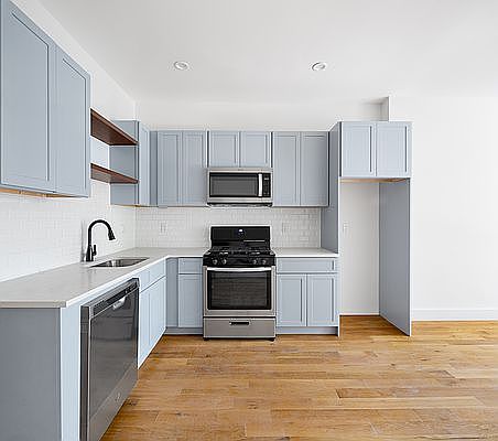 5th image of 488 Chauncey St #2A
