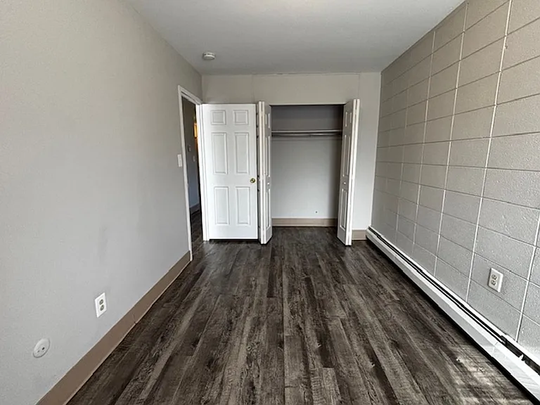 Apartment off 28th and Clyde Park Available — Photo 61