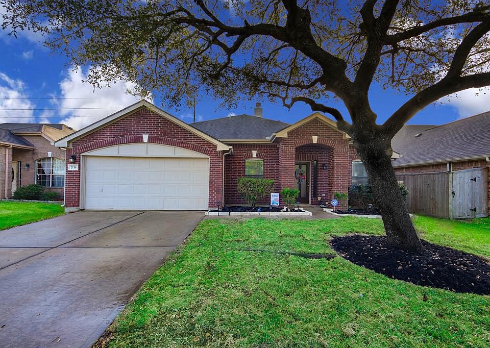 1st image of 2114 Park Maple Dr