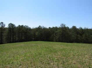 864AC Nichol Creek Dr, Jamestown, TN 38556