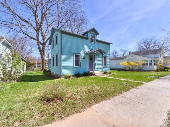 119 S Livingston St, Whitehall, MI 49461