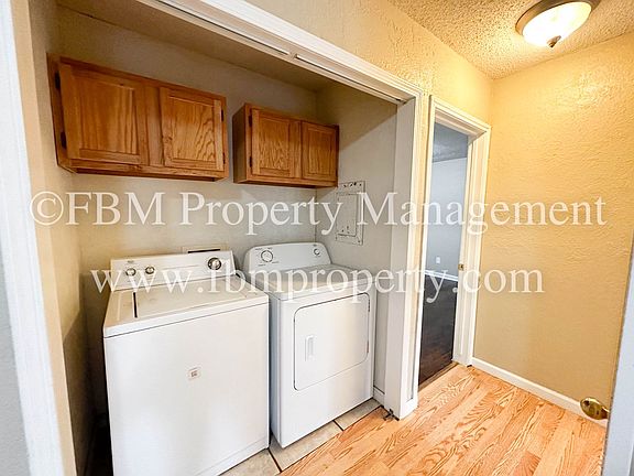 4th image of 2612 W Sycamore Ave APT 4