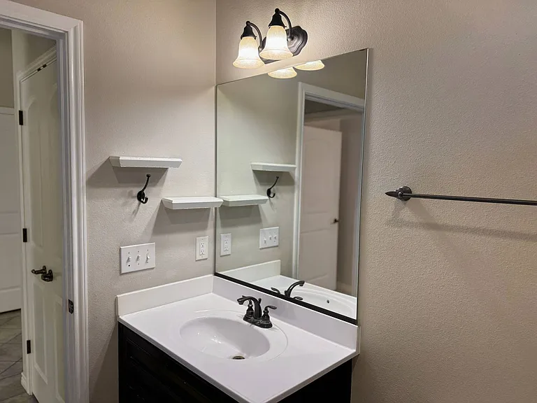 3 Johnny Ct — Photo 23