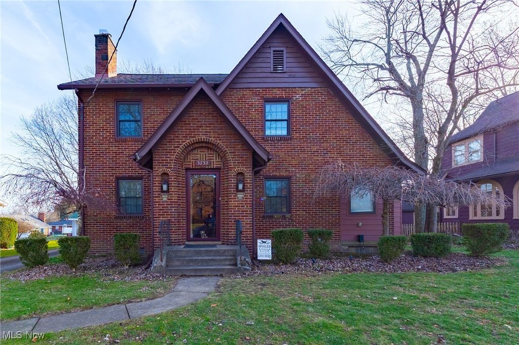 Real estate listing image