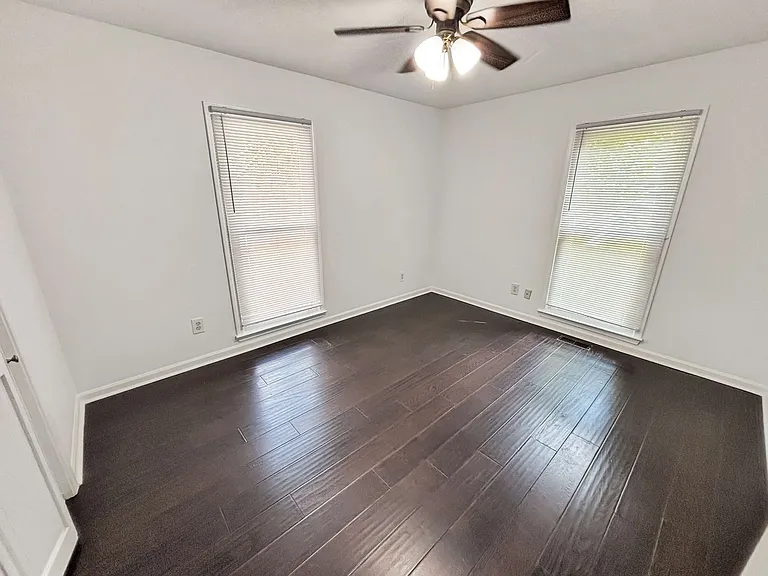 2407 Josh Ct SW — Photo 17